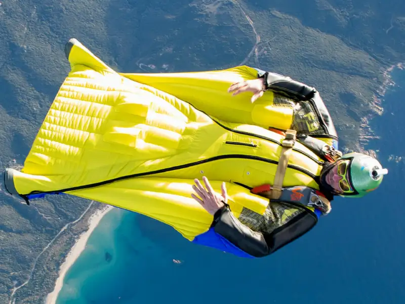 وینگ‌سوت (Wingsuit)؛ پرواز سنجاب‌آسا و مرز میان مهندسی و جنون